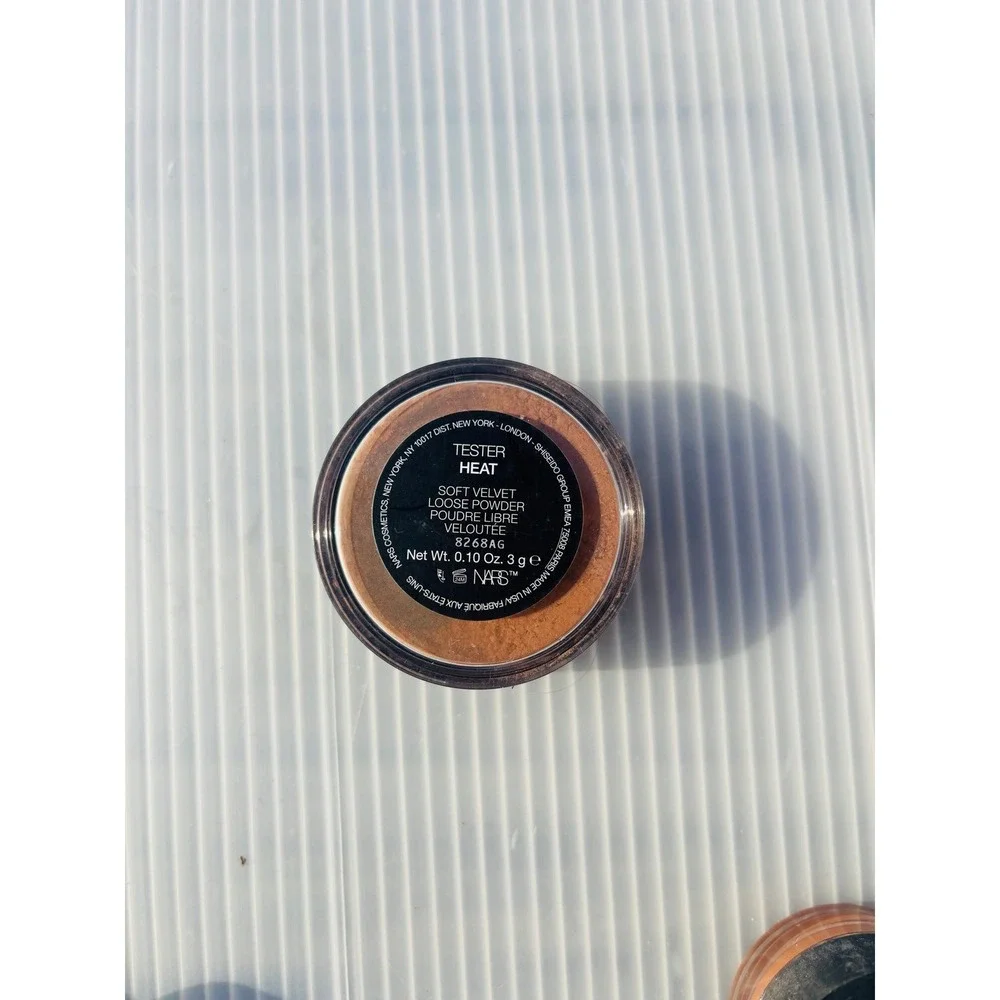 NARS soft velvet setting powder - loose heat tester